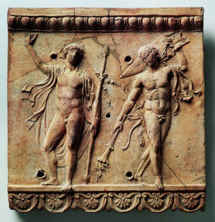 Campana-relief Dionysos-Bacchus és táncoló satyros alakjával